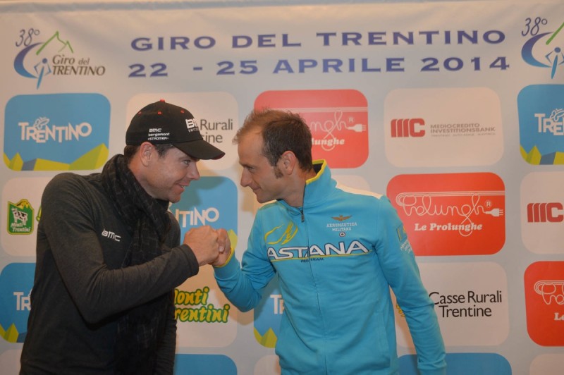 38° GIRO DEL TRENTINO A SINISTRA CADEL EVANS E MICHELE SCARPONI 21-04-2014 © FOTO DANIELE MOSNA
