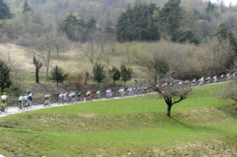 37° GIRO DEL TRENTINO 4 TAPPA ARCO SEGA DI ALA 19-04-2012 GIRO DEL TRENTINO PANORAMICHE © FOTO DANIELE MOSNA