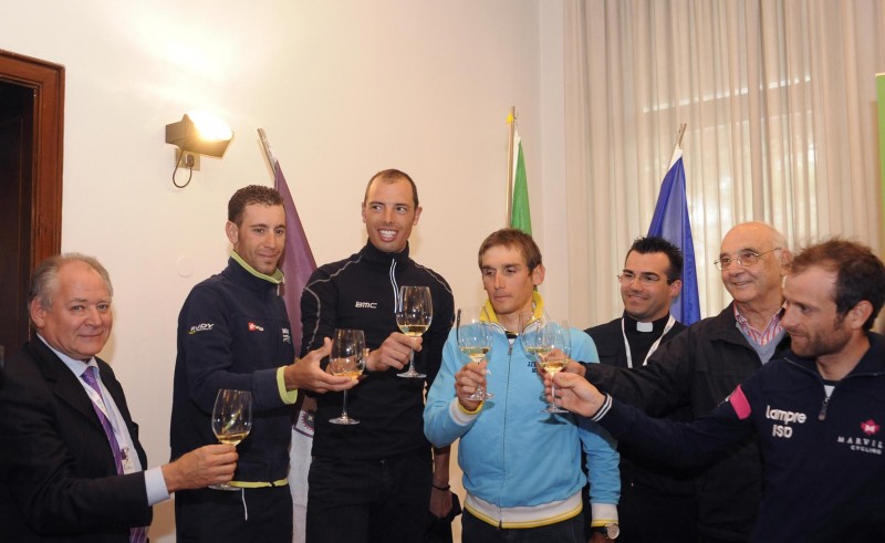 35¡ GIRO DEL TRENTINO 18-04-2011 A