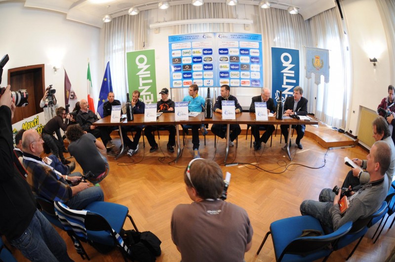 35¡ GIRO DEL TRENTINO 18-04-2011 A
