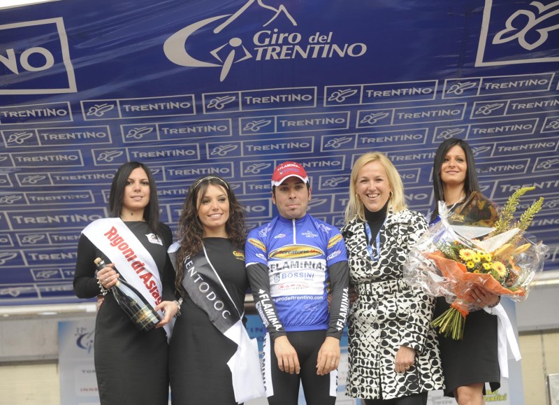 33° GIRO DEL TRENTINO 3 TAPPA TESERO INNERVILLGRATEN LA MAGLIA BLU foto Daniele Mosna