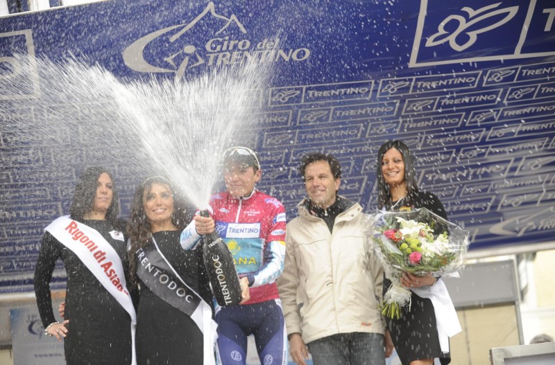 33° GIRO DEL TRENTINO 3 TAPPA TESERO INNERVILLGRATEN IL LEADER BRAJKOIC foto Daniele Mosna