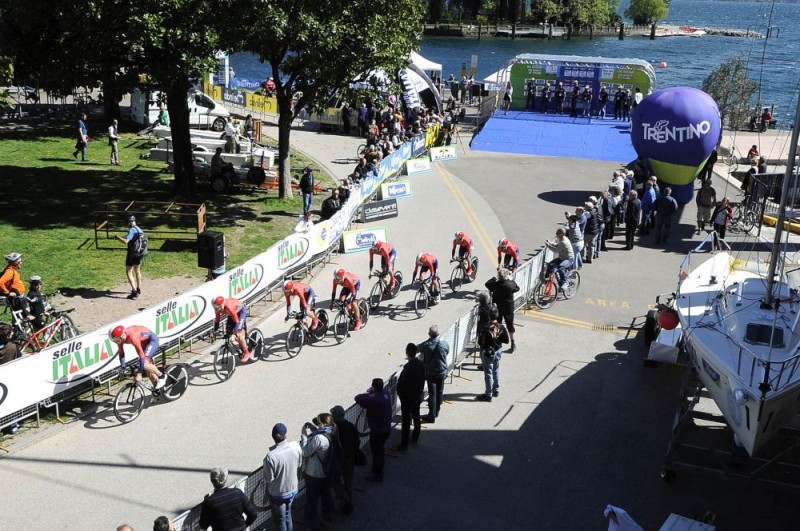 40° GIRO DEL TRENTINO MELINDA , cronosquadre RIVA DEL GARDA TORBOLE , 19 Aprile 2016 © foto Natascia GraziolaDaniele mosna