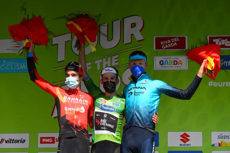 Tour of the Alps 2021 - 45th Edition - 5th stage Valle del Chiese/Idroland - Riva del Garda 120,9 km - 23/04/2021 - Simon Yates (GBR - Team Bikeexchange) - Pello Bilbao (ESP - Bahrain Victorious) - Aleksandr Vlasov (RUS - Astana - Premier Tech) - photo Dario Belingheri/BettiniPhoto©2021